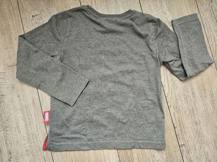 T.shirt manches longues Marvel kaki 5 ans - photo numéro 9