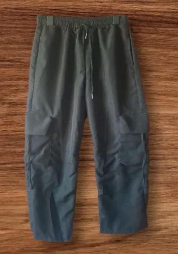 🖤 Pantalon cargo noir unisexe – Taille L 🖤