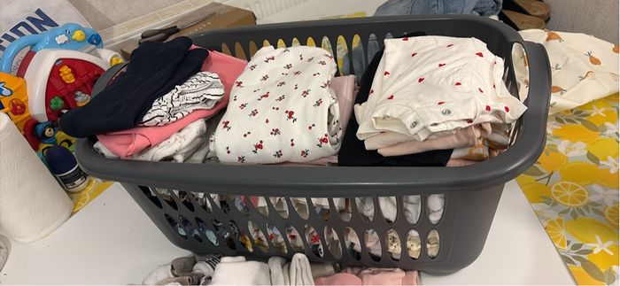 Lot vêtements bébé fille - photo numéro 4