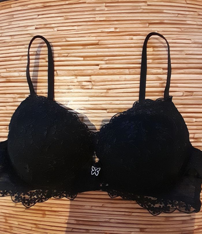 Soutien gorge noir, taille 75B, Marque Ensored