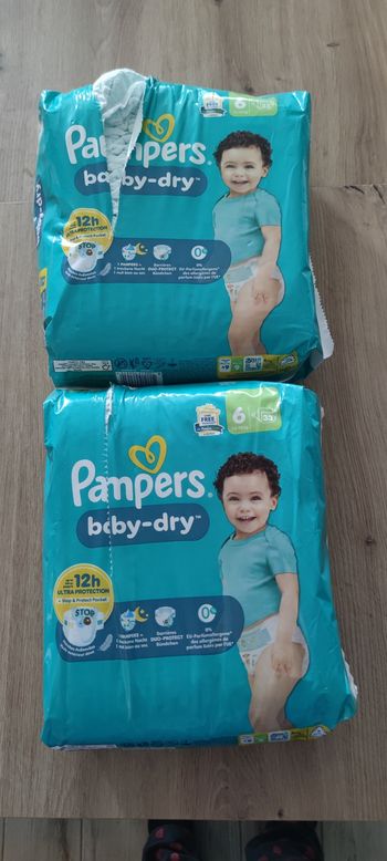 Couches Pampers taille 6