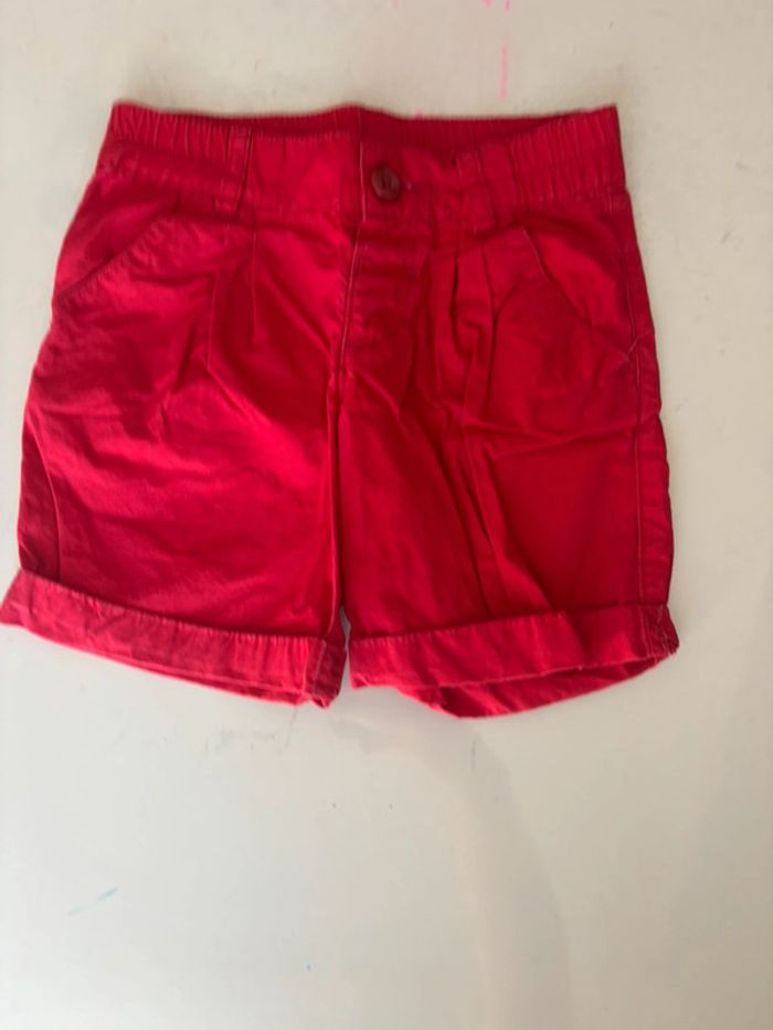 Lot de 3 short 3/4 ans - photo numéro 4