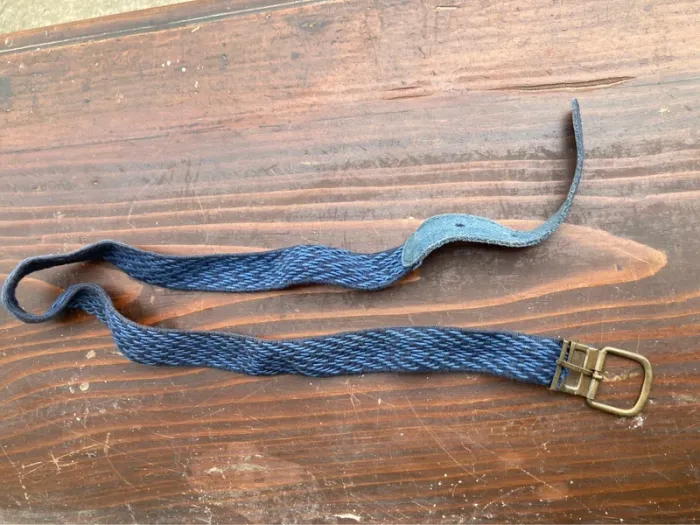 Ceinture tressée bleue