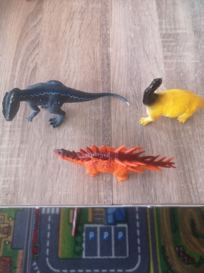Lot de 3 Dinosaur en plastique
