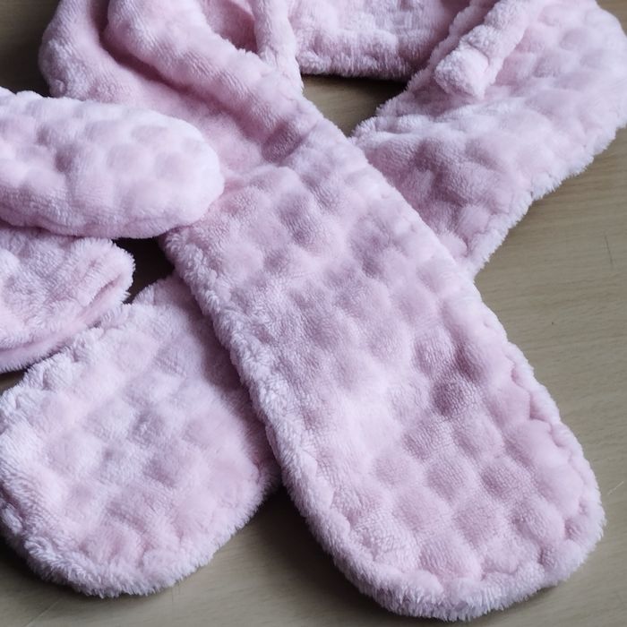 Ensemble bonnet écharpe moufle bébé Peluche - photo numéro 4