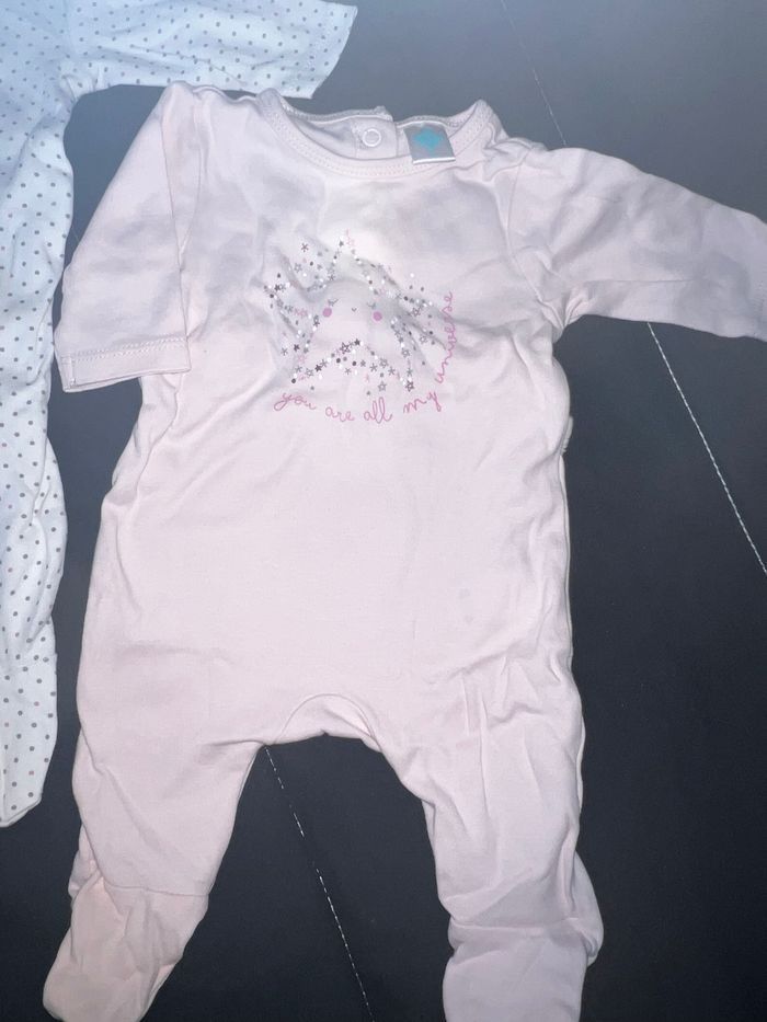 Lot de 2 pyjama taille 1 mois - photo numéro 2