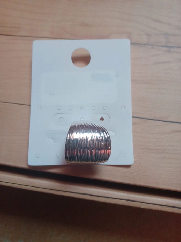 Bague - photo numéro 2