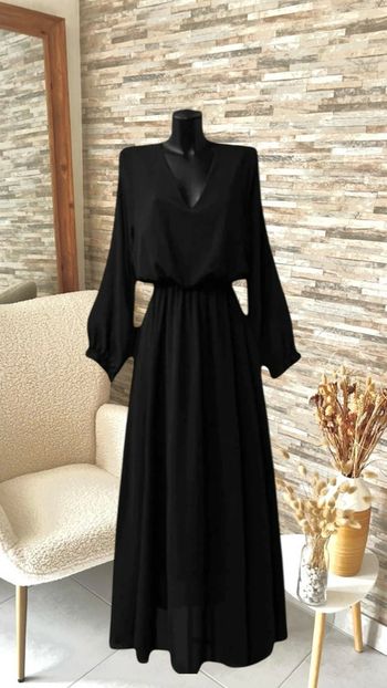 Robe longue noire manches longues