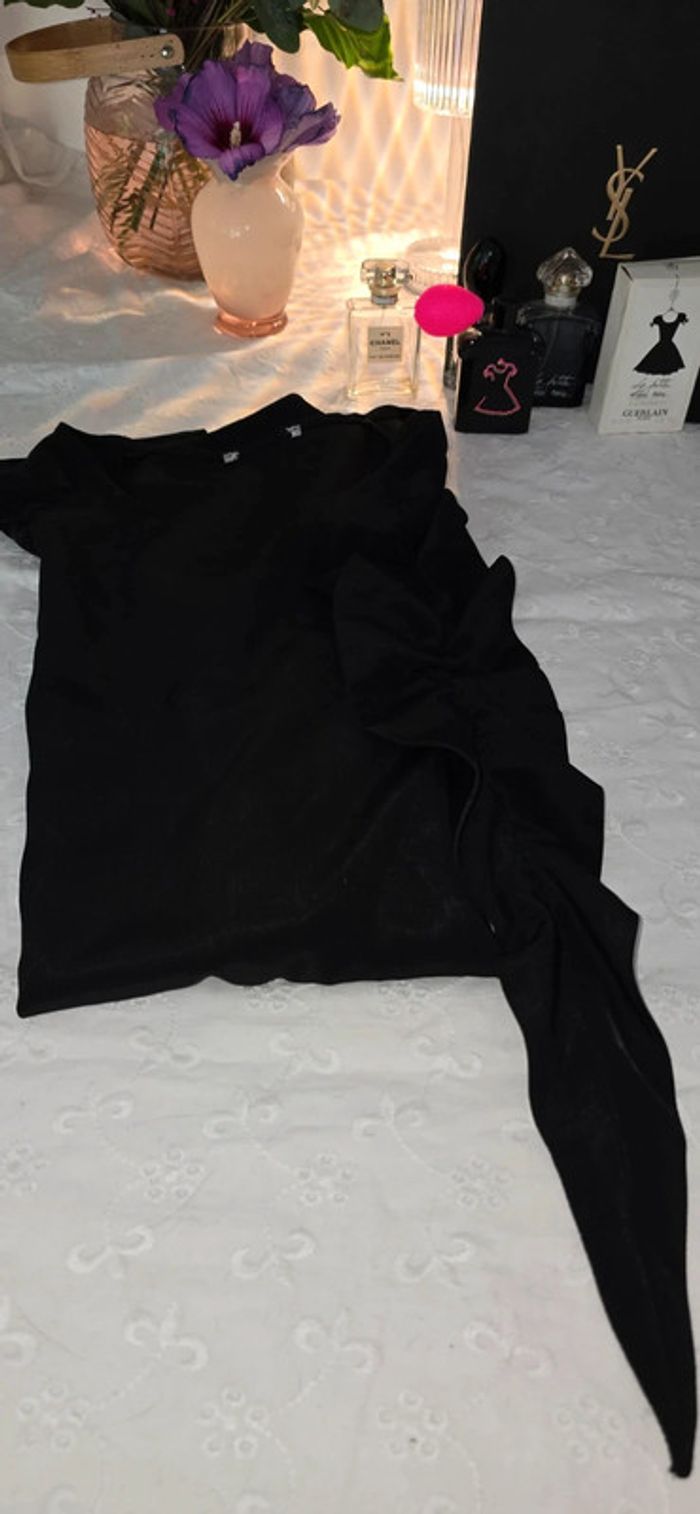 Petite robe noire à avoir absolument dans son dressing taille/36 - photo numéro 7