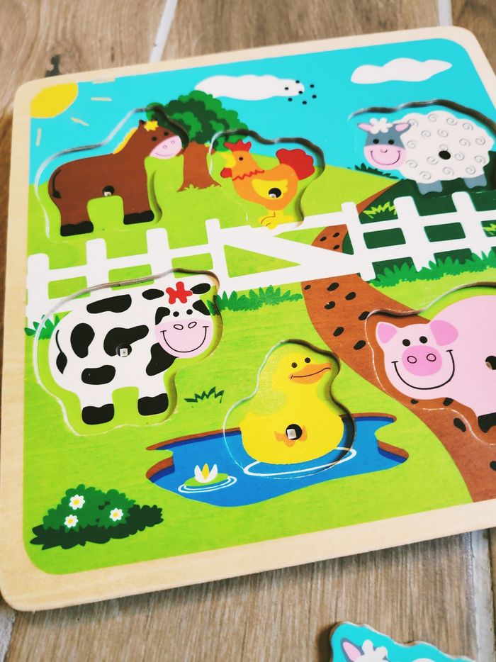 🐮Puzzle d'encastrement avec sons d'animaux de la ferme en bois marque Lelin - photo numéro 2
