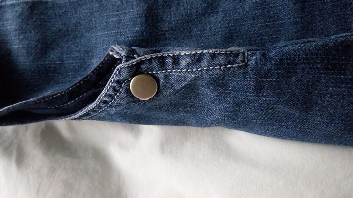 Jolie robe en jean sans manches - photo numéro 4