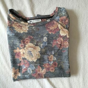 Pull fleuri
