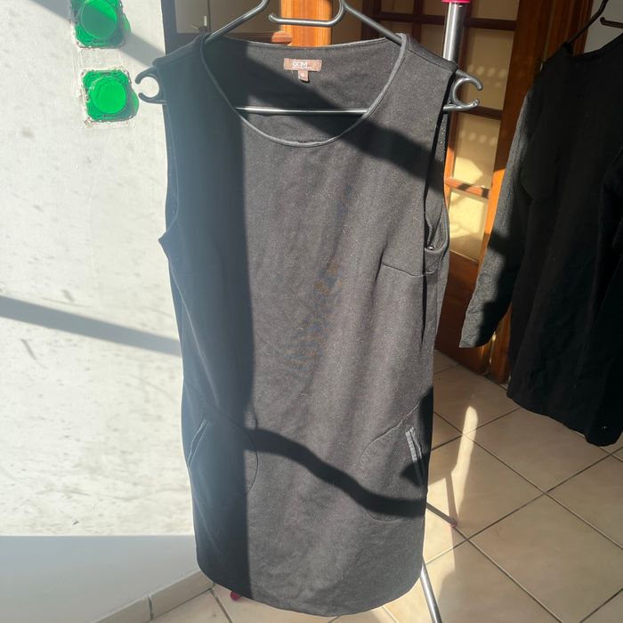 Robe noir classe