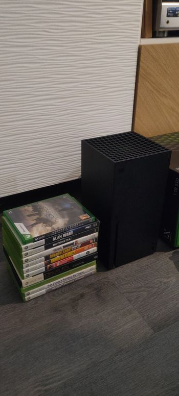 Console Xbox Series X + Boîte d'origine + Manette + Câble HDMI + Câble d'alimentation + 11 Jeux