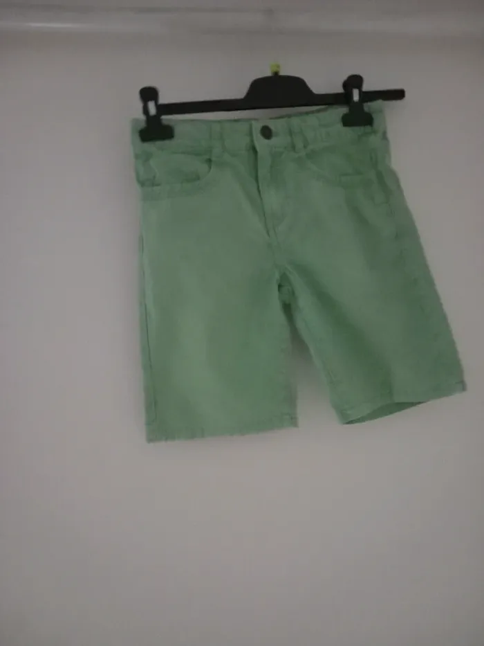 short en jean taille 10ans