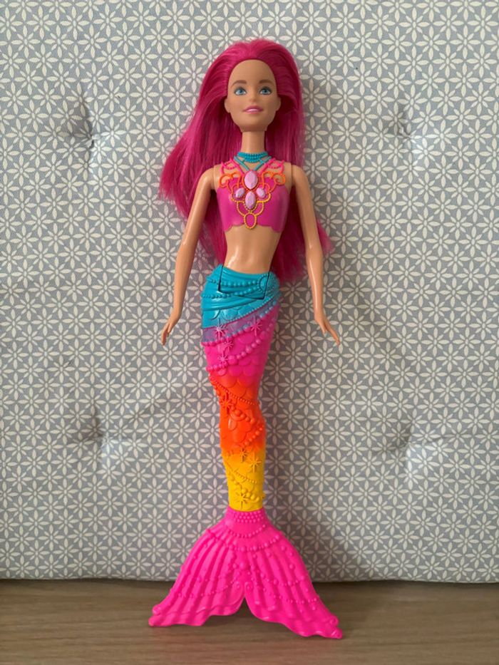 Poupée "Barbie Sirène Rose"