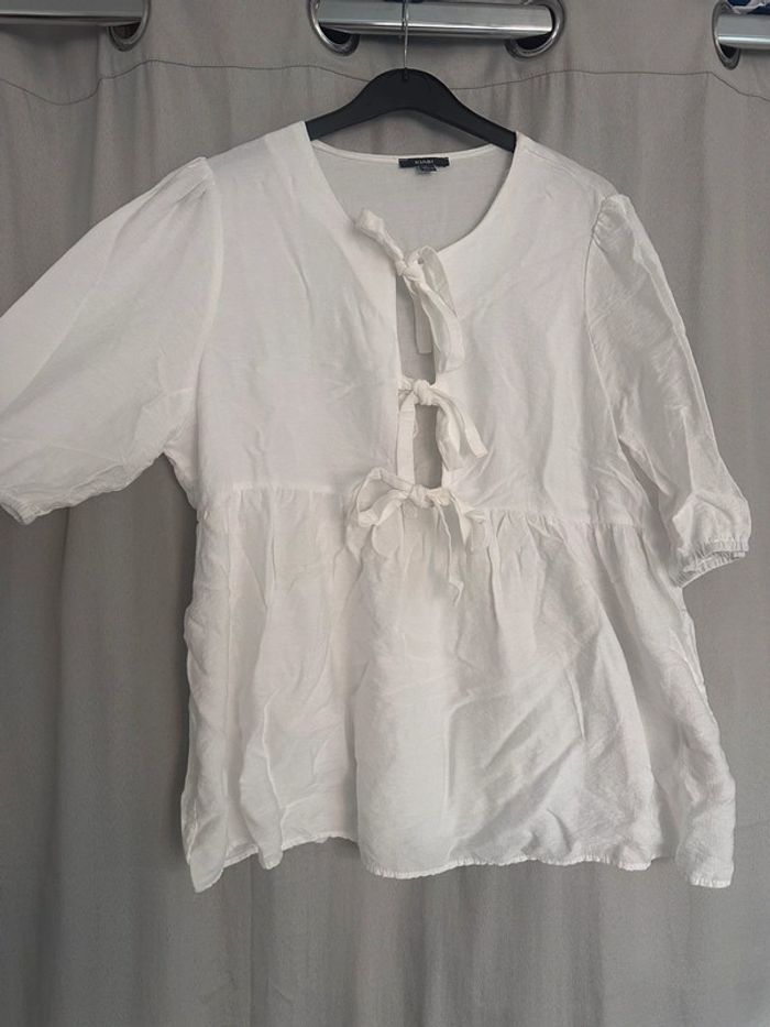 Blouse blanches - photo numéro 2