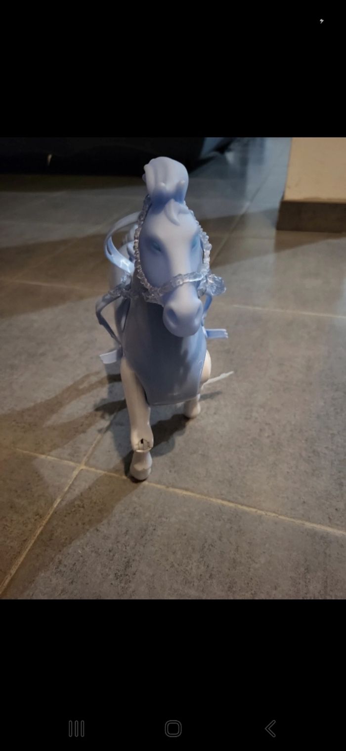 Cheval de la Reine des Neiges