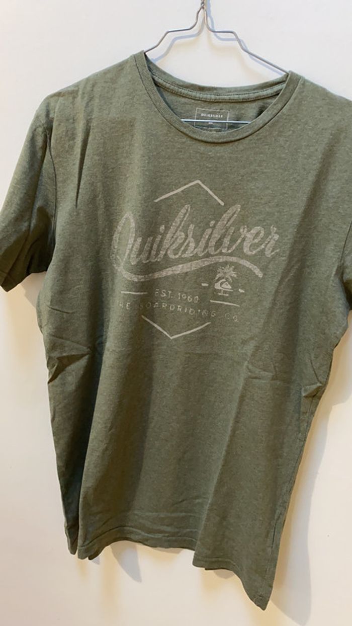 Teeshirt Quiksilver vert kaki Taille S