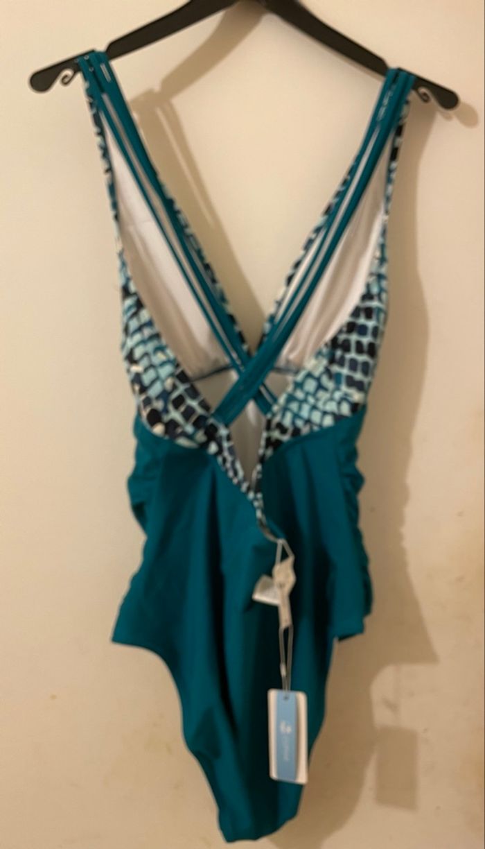 Maillot de bain 1 pièce amincissant Cupshe neuf - photo numéro 2