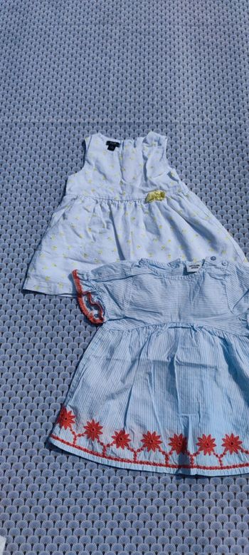 Lot 2 robes