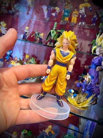 Figurine dragon ball Goku ssj3