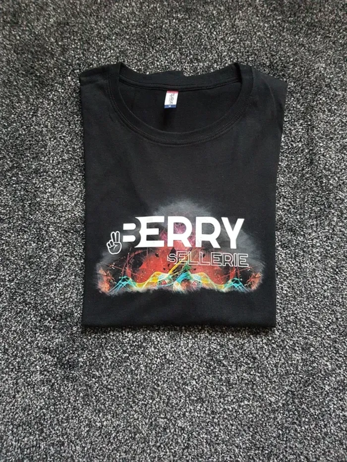 Tee shirt taille M ( Berry Sellerie)