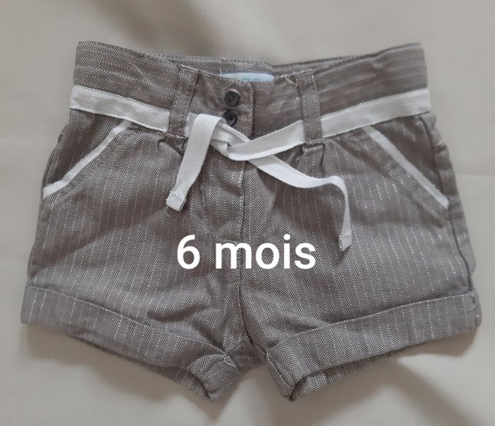 short fille - obaïbi - 6 mois