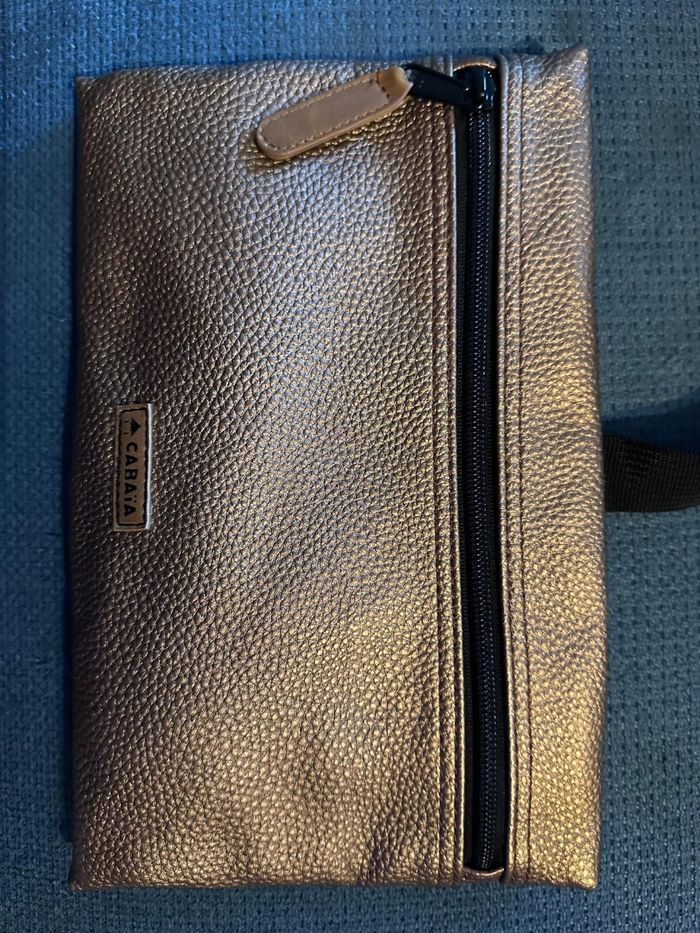 Pochette frontale cabaïa en très bon état - photo numéro 2