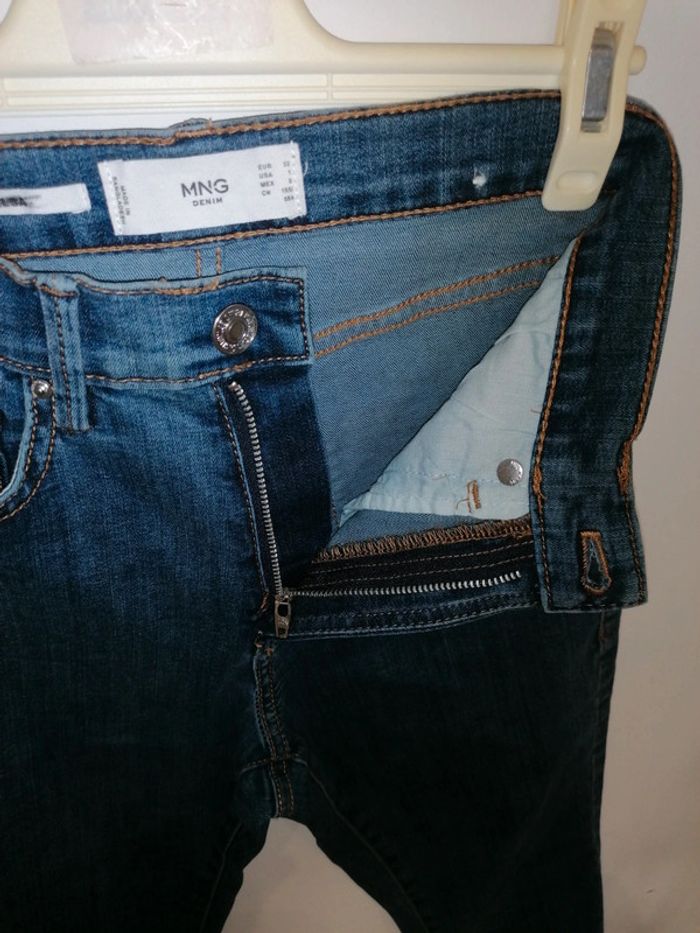 Jeans MNG taille haute Eur32 ou 158cm - photo numéro 3