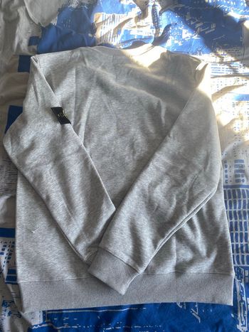 Pull Stones gris