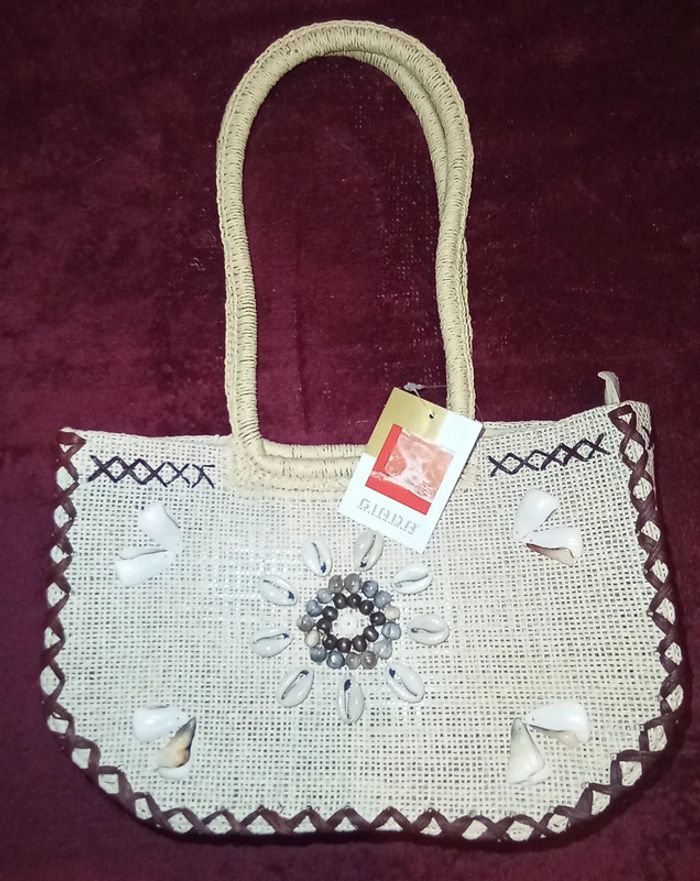 Deux magnifiques sacs avec de beaux coquillages Neufs Giada - photo numéro 7