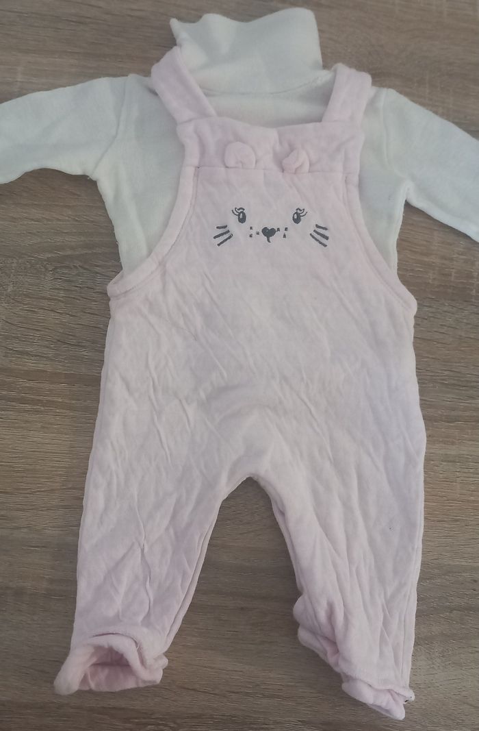 Ensemble fille taille 1 mois