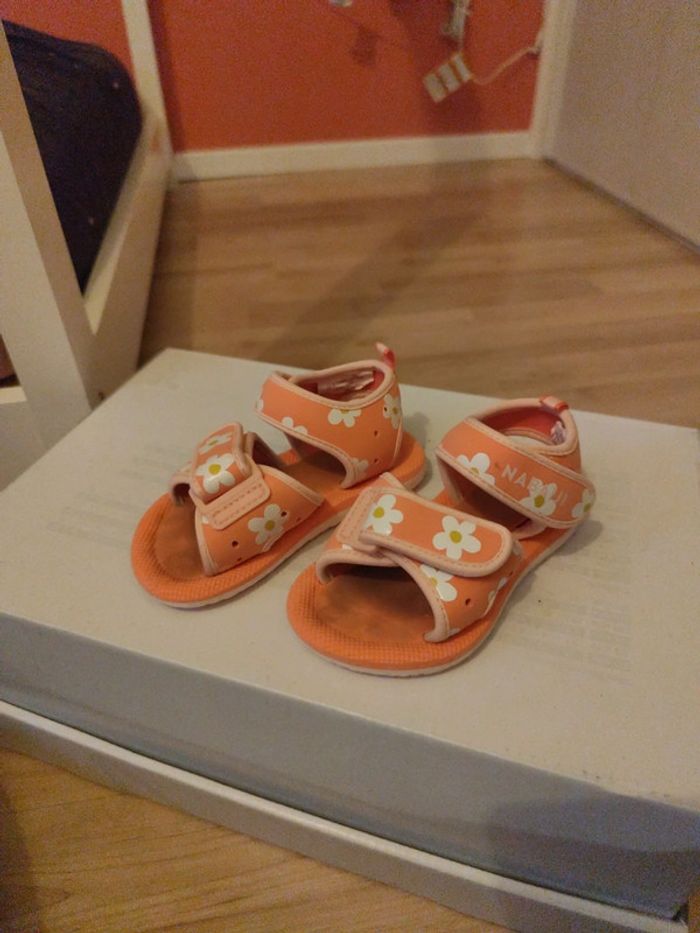 Sandales