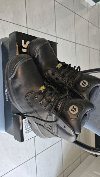 Chaussure travail homme