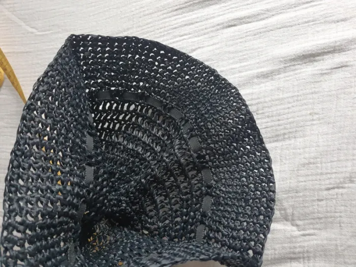 Chapeau noir raphia - photo numéro 3