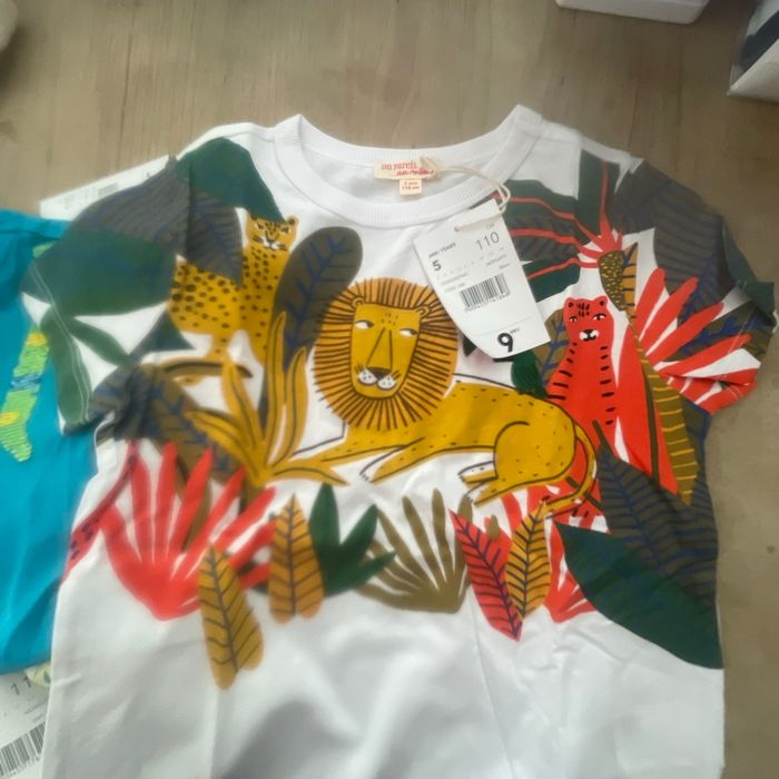 Lot vêtements  5 ans - photo numéro 2