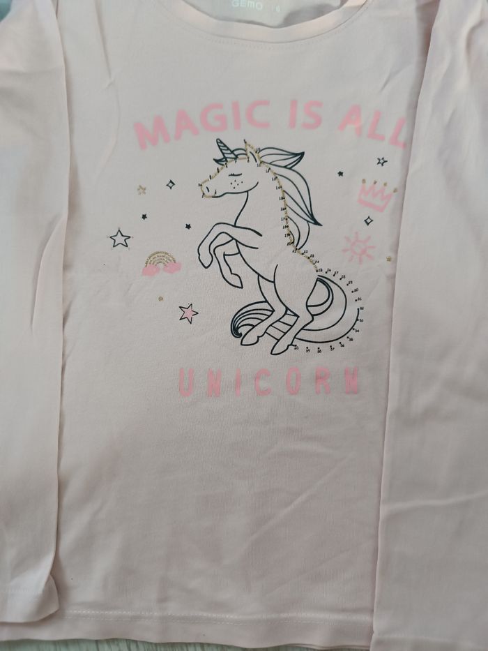 Lot 4 t shirt 6 ans - photo numéro 4