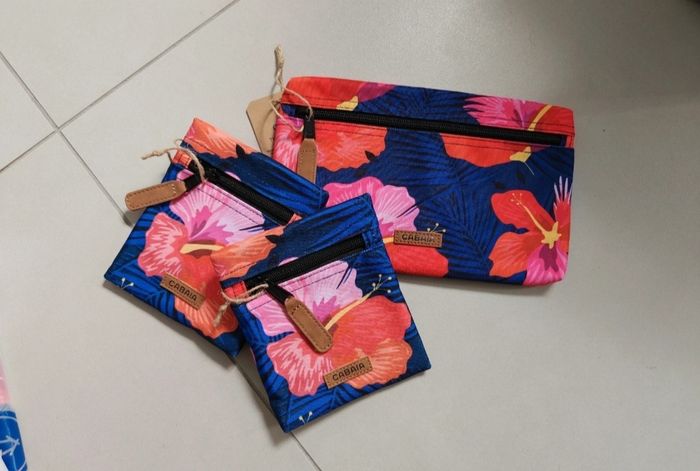 Lot de 3 pochettes cabaïa bleu orange rose
