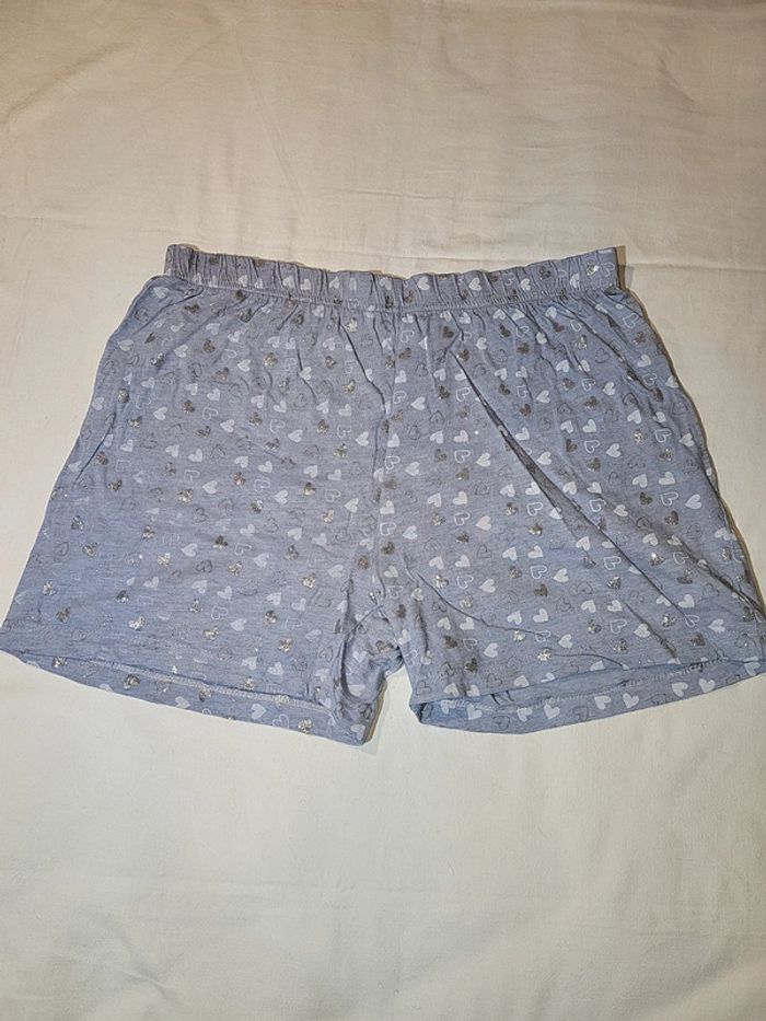 Petit short pyjama !