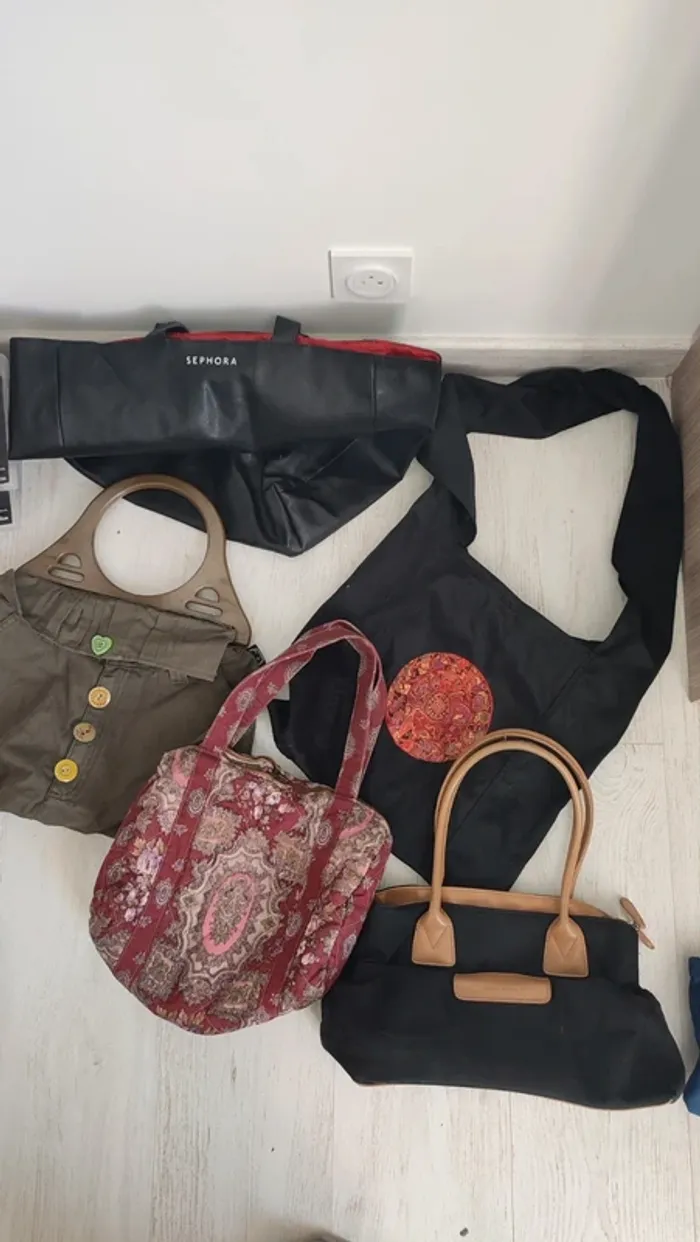 Lot de 5 sac a main marques diverses