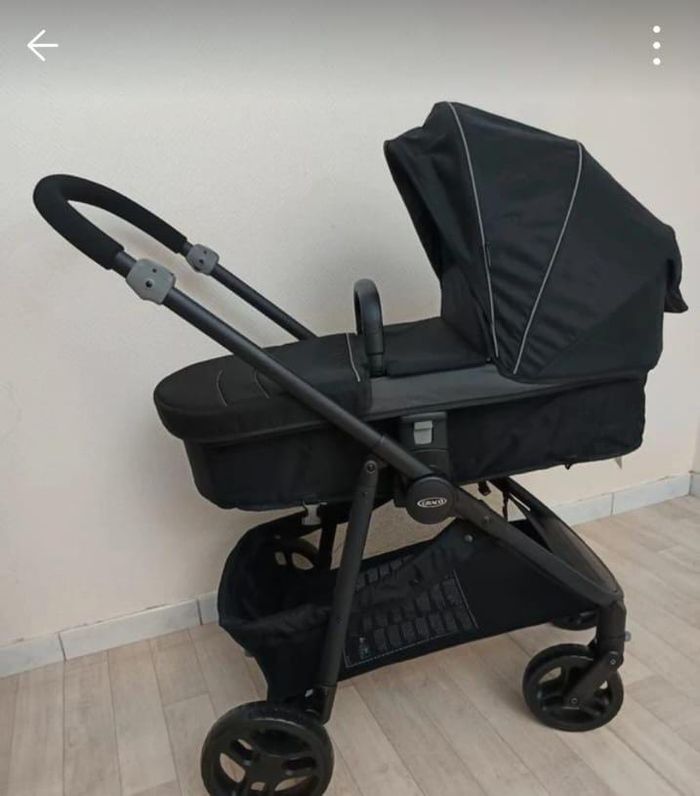 Poussette nacelle 2 en 1 (neuve)