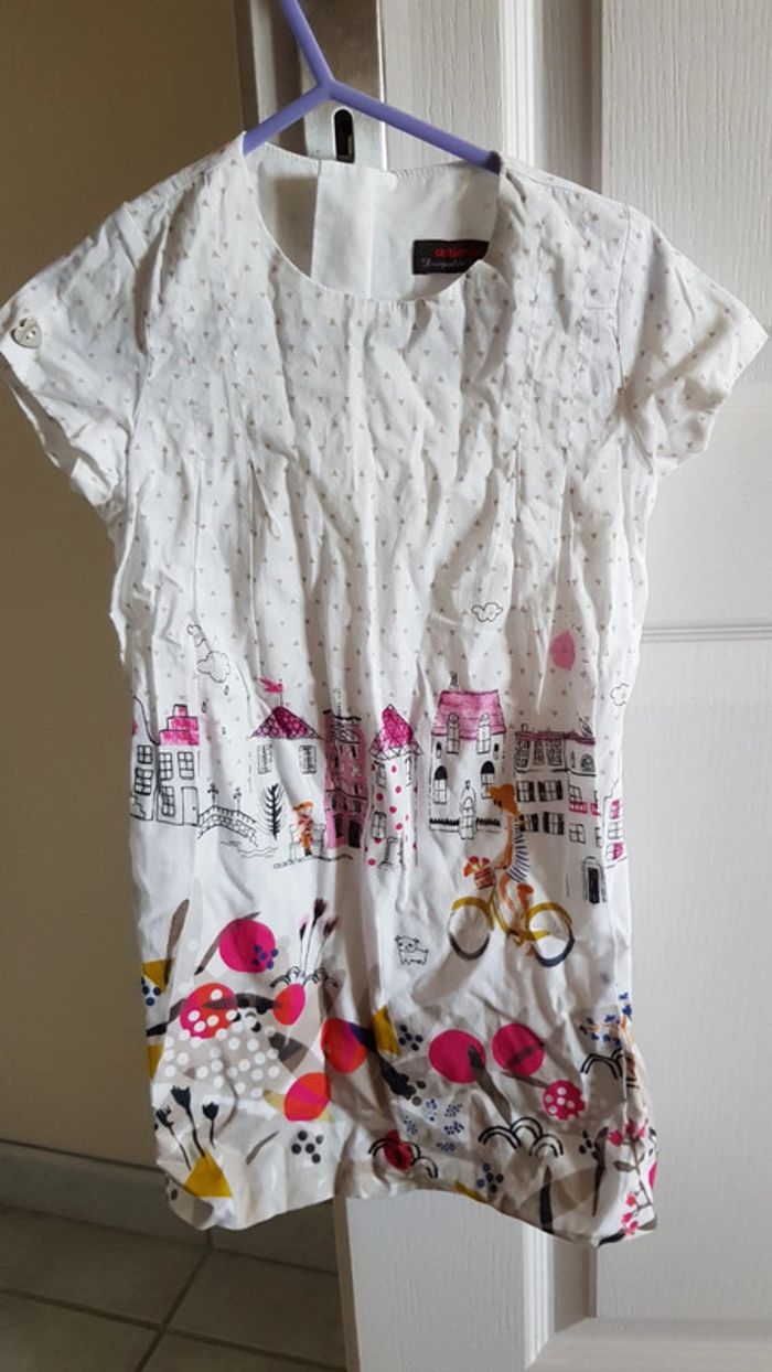 Robe blanche motif urbain Catimini