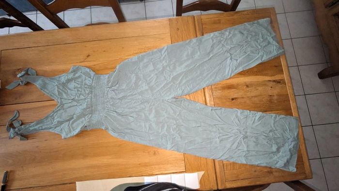 Combinaison avec épaules nues à nouer T.XS/36 jamais porté