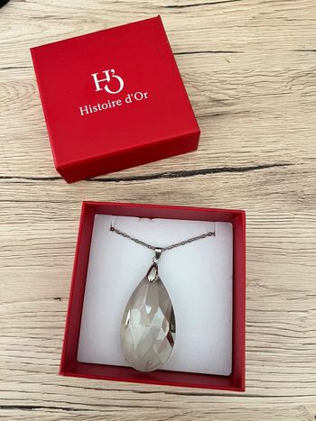 Collier sautoir pendentif larme cristal