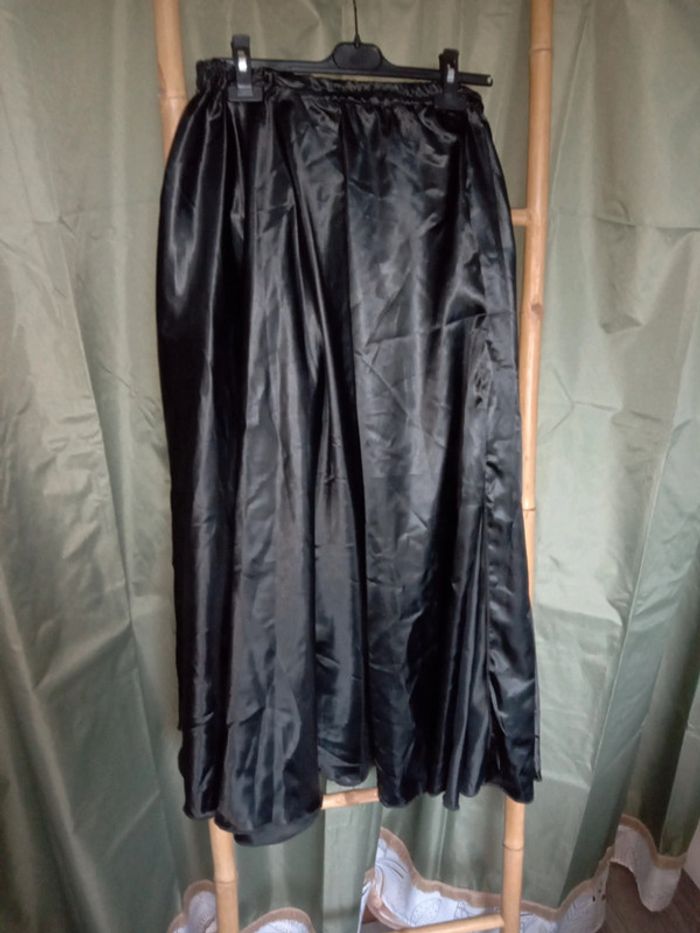 Jupe danse orientale satin noir