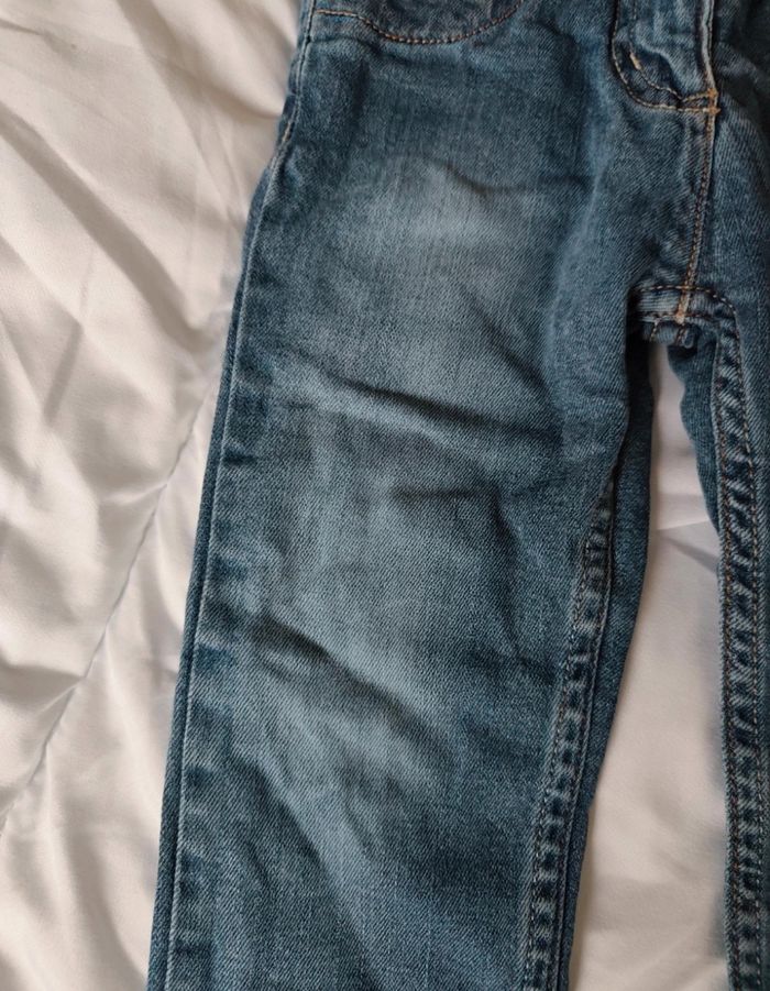 Jean doublé 🦄 Taille 92 cm - photo numéro 2