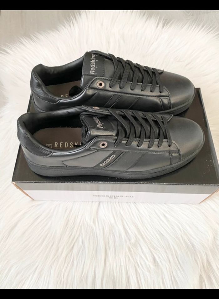 Baskets Redskins – Taille 41 – Noires – Neuf avec boîte - photo numéro 3