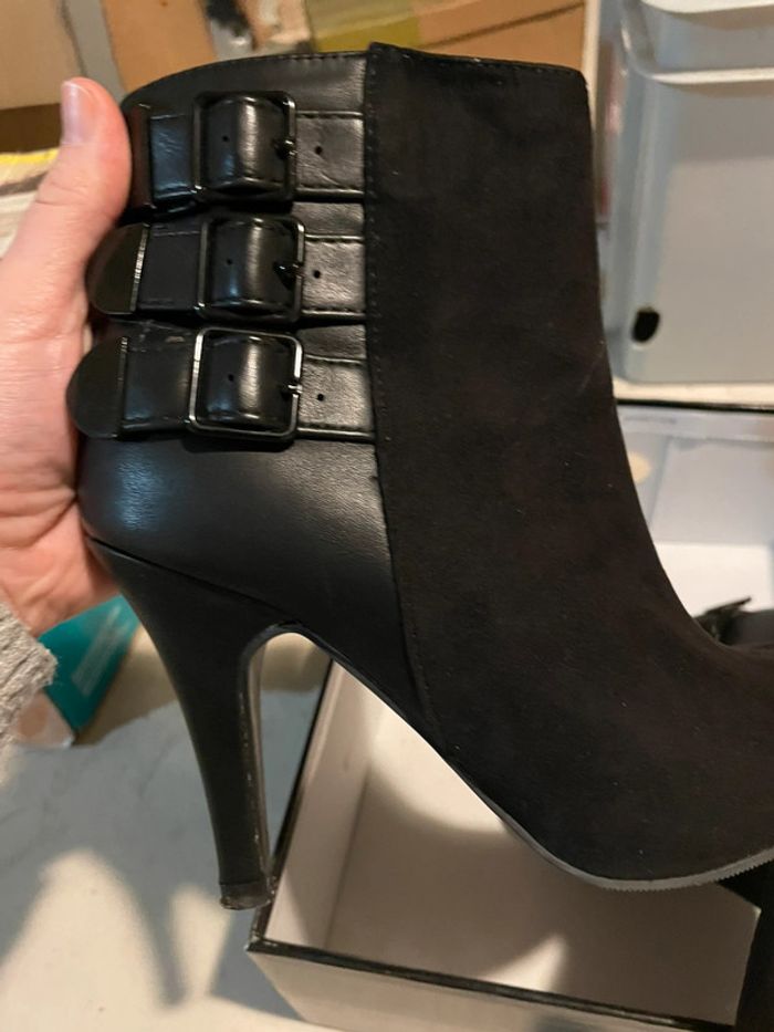 Bottines hiver à talons en suédine noire - photo numéro 6