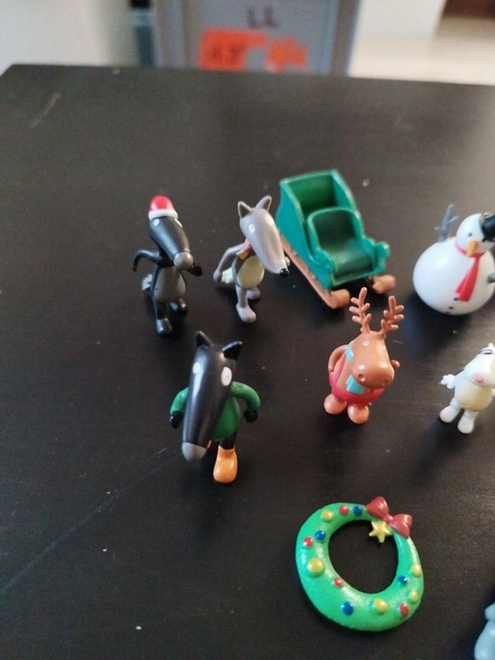 Lot 20 figurines Loup noël - photo numéro 2